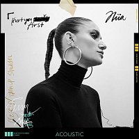 Niia – Hurt You First (Acoustic)