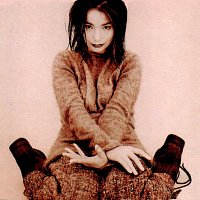 Björk – Violently Happy