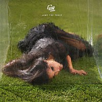 Gia Woods – Jump The Fence