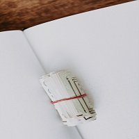 Přední strana obalu CD Broken Chair