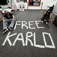 Yzomandias, Nik Tendo – FREE KARLO