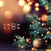 SnowGlow: Christmas Favorites For Solo Piano
