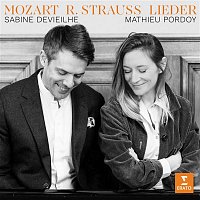 Přední strana obalu CD Mozart & Strauss: Lieder