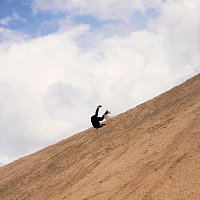 Přední strana obalu CD KÖZELEBB