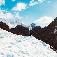 Isac Elliot – Vanhasta Uuteen