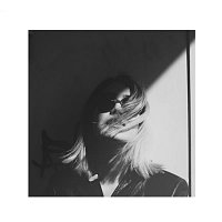 Přední strana obalu CD How Does It Feel? (Remixes)