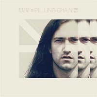 Anne – Pulling Chain