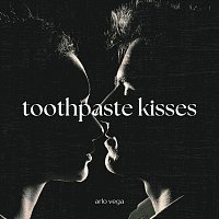 Arlo Vega – Toothpaste Kisses (Arr. for Guitar)