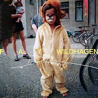 Fay Wildhagen – Different