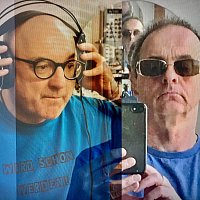 the saandies – I Had Some Help