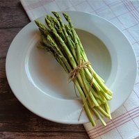 Patrizia Luraschi – 6 façons de cuisiner les asperges