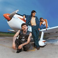 Stunt Pilots – THE TAKEOFF