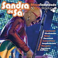Přední strana obalu CD ÁfricaNatividade - Sandra De Sá 30 Anos e Convidados