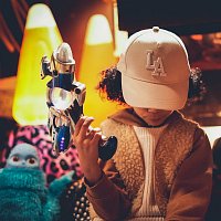 Přední strana obalu CD OOPS