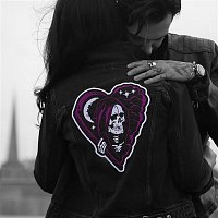 Přední strana obalu CD Lie Awake