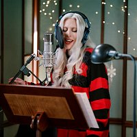 Lady Gaga – Santa Claus Is Coming To Town