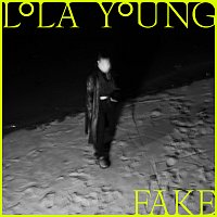 Lola Young – FAKE