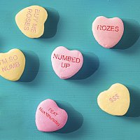 ROZES – Numbed Up