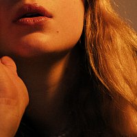 Přední strana obalu CD Safety