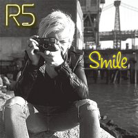 R5 – Smile