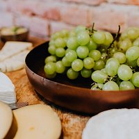 Přední strana obalu CD Give Me a Squeeze