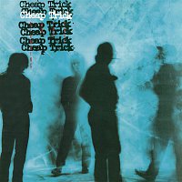Cheap Trick – Standing On The Edge