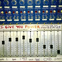 Arcade Fire, Mavis Staples – I Give You Power [Broken Speaker Mix]