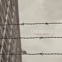 Přední strana obalu CD Od spoda