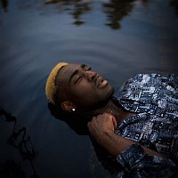 Přední strana obalu CD Wavy EP