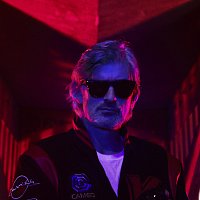 Kavinsky – Outsider [Donald Durand Rework]