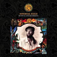 Přední strana obalu CD Internal Exile (Studio & Live Recordings)