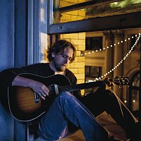 Hayes Carll – Grateful For Christmas