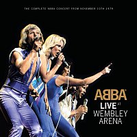 Přední strana obalu CD Live At Wembley Arena