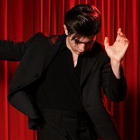 Elliot James Reay – Who Knew Dancing Was A Sin