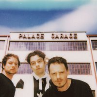 Přední strana obalu CD Palace Garage