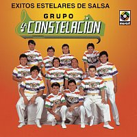 Přední strana obalu CD Éxitos Estelares de Salsa