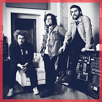 SLEEPWALKERS – Never Enough