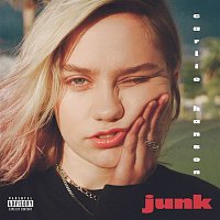 Carlie Hanson – Junk