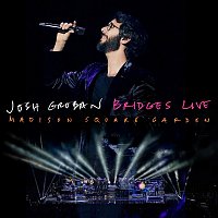 Josh Groban – Won't Look Back (Live from Madison Square Garden)