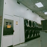 Přední strana obalu CD Double Blind