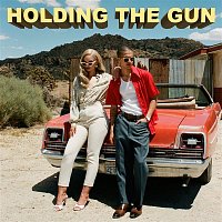 Sabrina Claudio – Holding The Gun