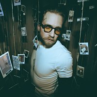 Kenny – Bilder Dor Aldri