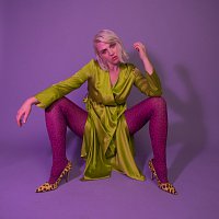 Self Esteem – The Rat / Never Leave You (Uh Oooh, Uh Oooh) [BBC Live Session]