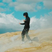 Earth – Benzin