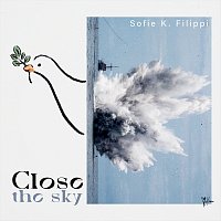 Přední strana obalu CD Close the sky